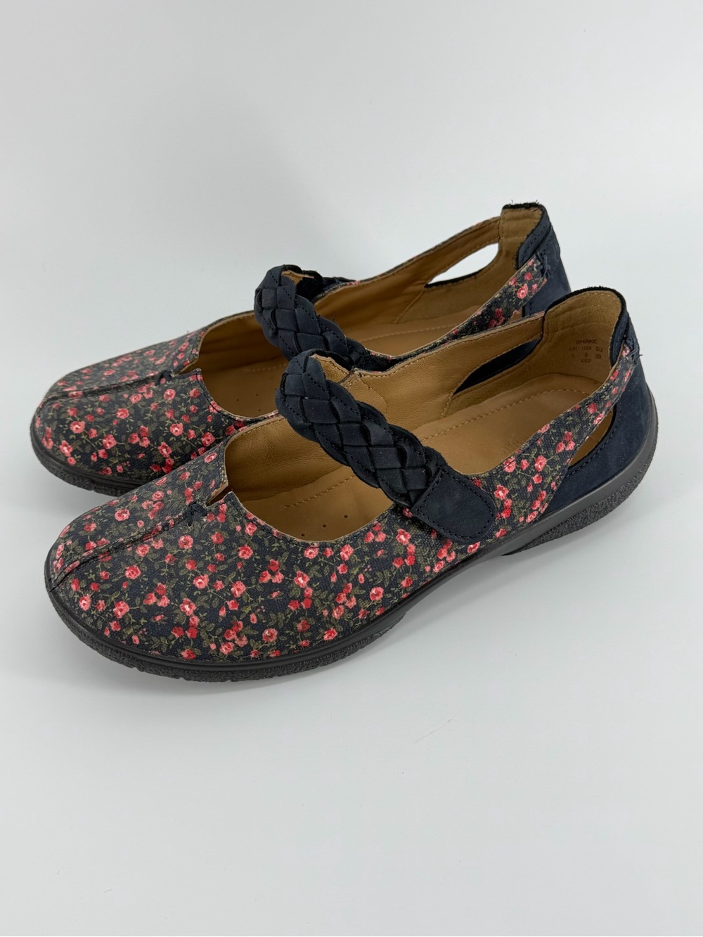 Hotter Shake Navy Floral Braided-Strap Mary Janes, Women's 8 Wide
